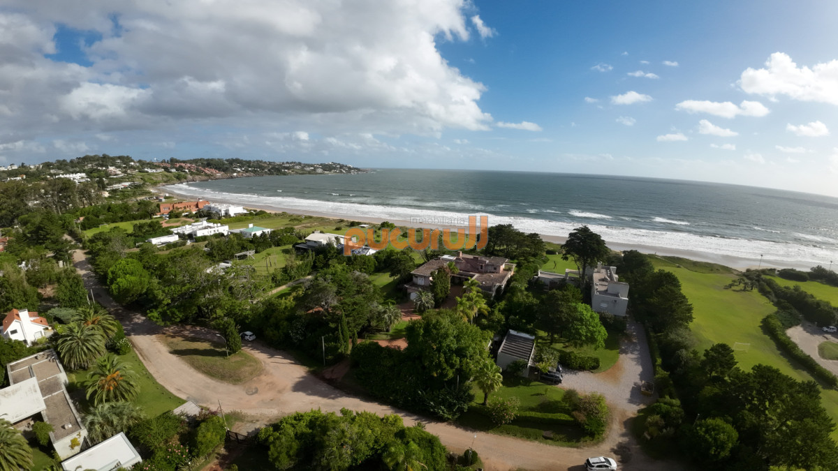 Casa ID.2199 - DIRECTAMENTE SOBRE EL MAR!  en Solana. 