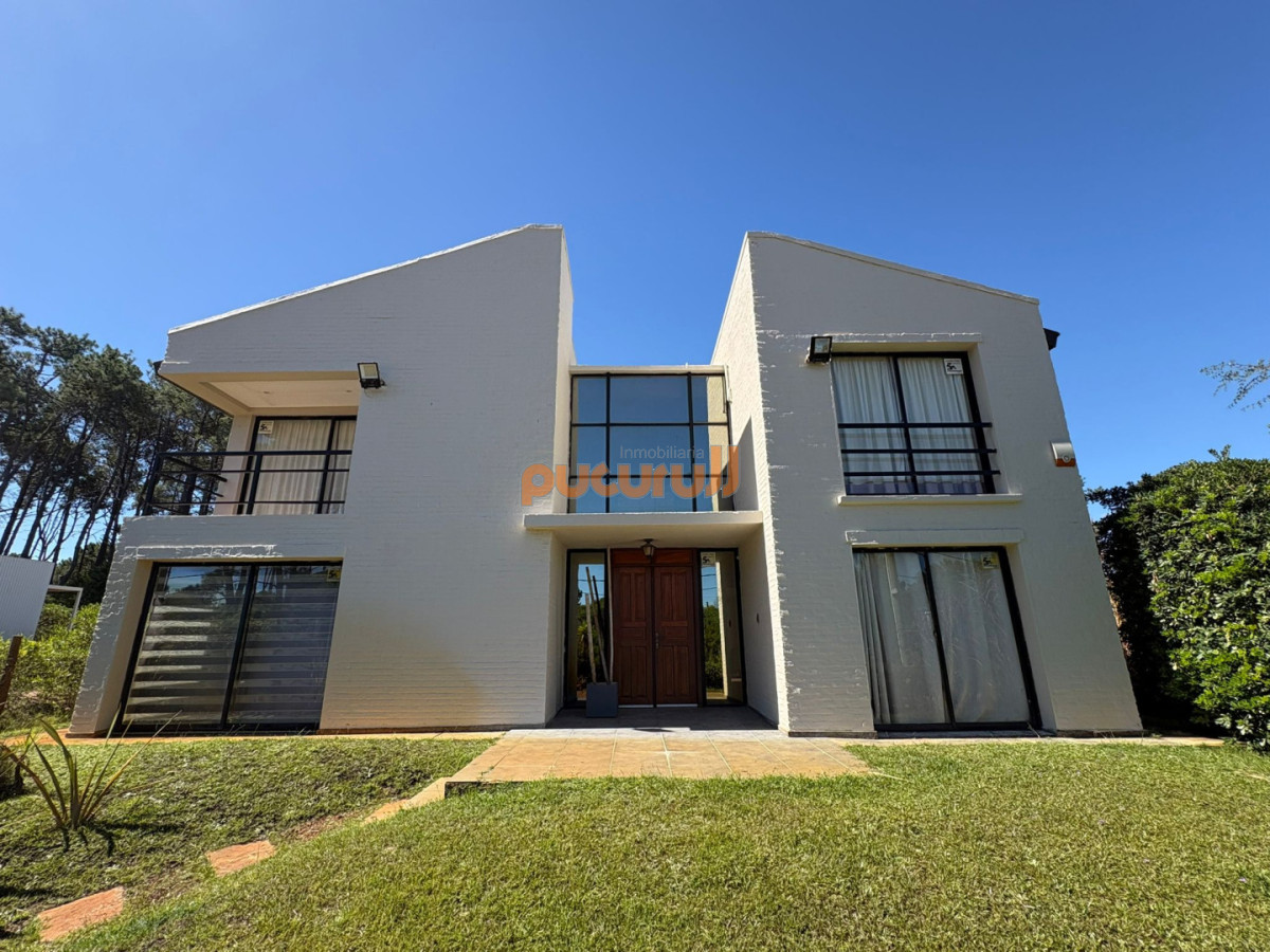 Casa ID.1983 - Excelente Ubicacion!!!