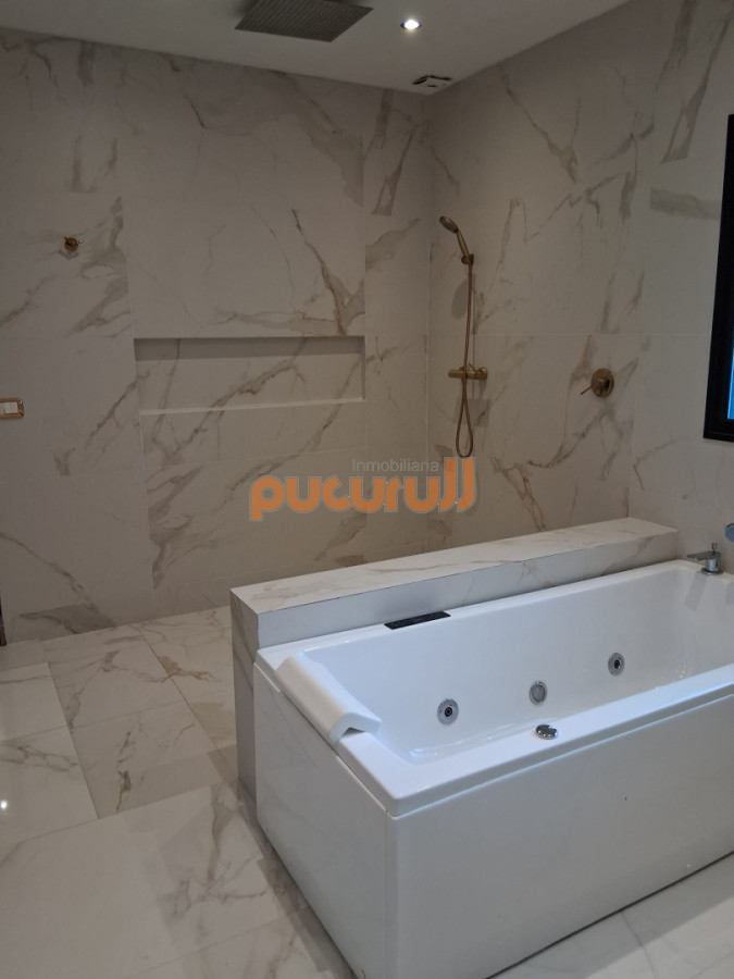 Casa ID.2354 - Excelente entorno!