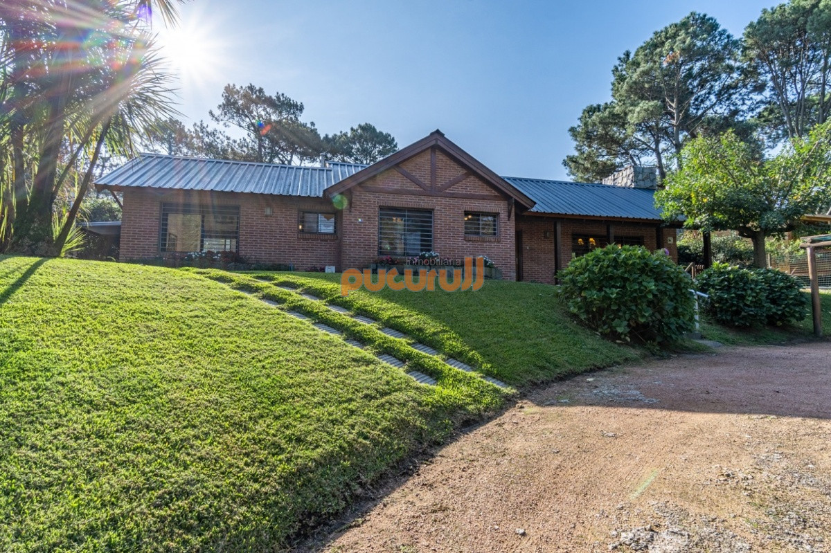 Casa ID.1527 - Club del Lago 