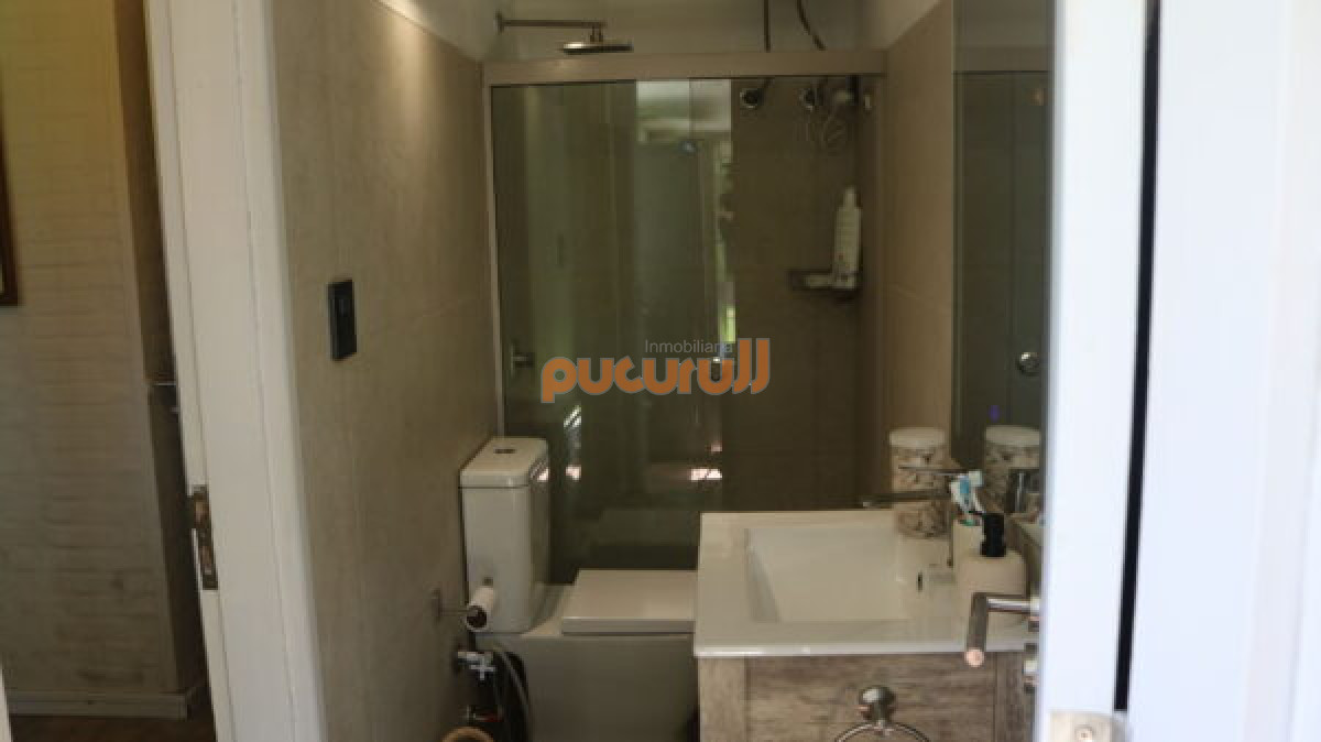 Casa ID.2444 - ¡Opción ideal en parada 20 de la Brava!