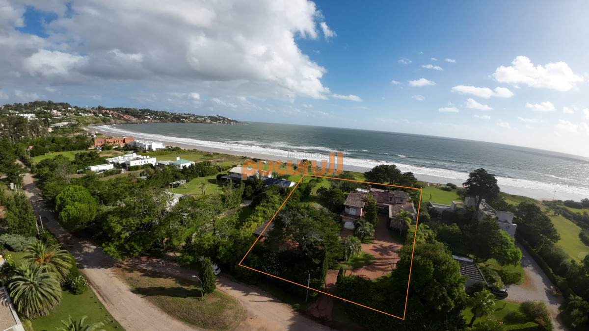 Casa ID.2199 - DIRECTAMENTE SOBRE EL MAR!  en Solana. 