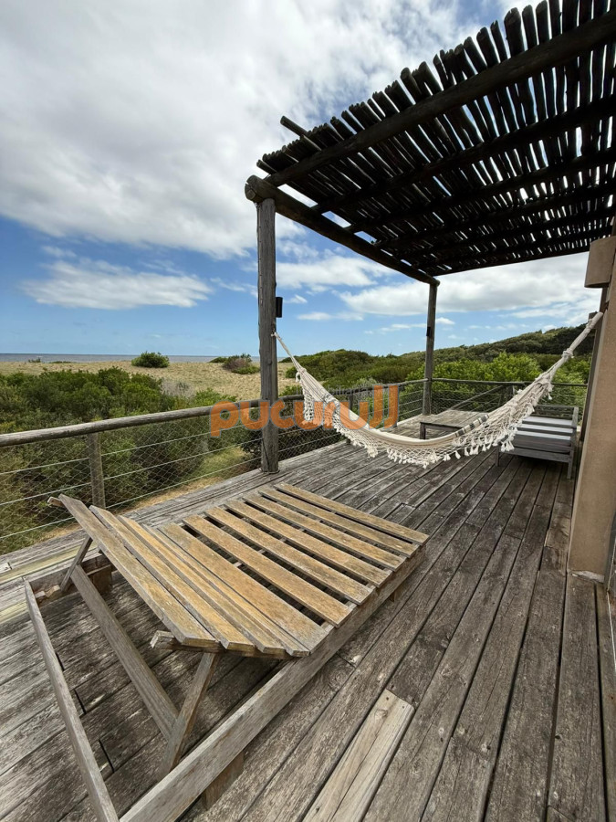 Casa ID.1976 - En lugar tranquilo. 