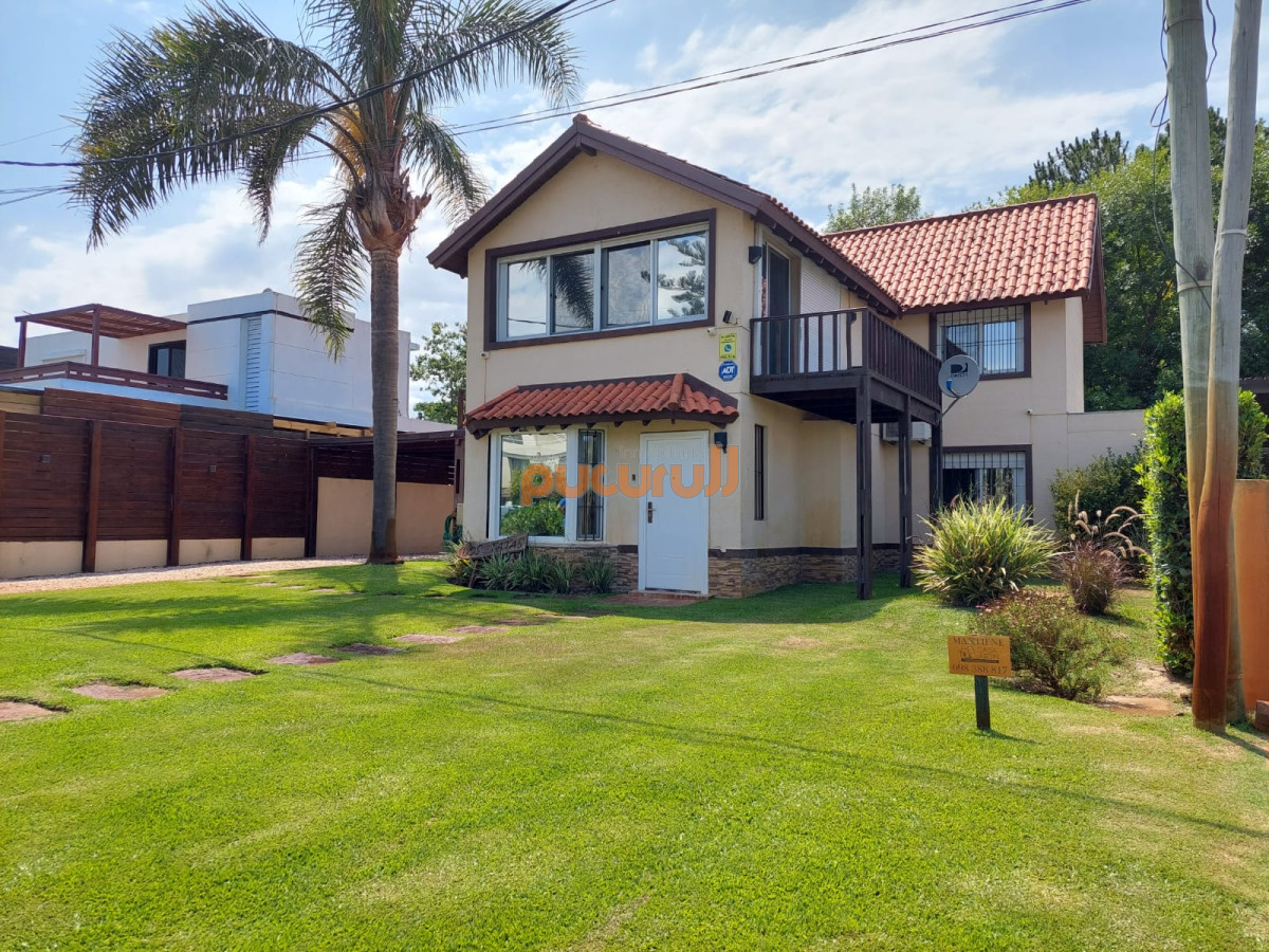 Casa ID.1255 - Muy buen entorno! 