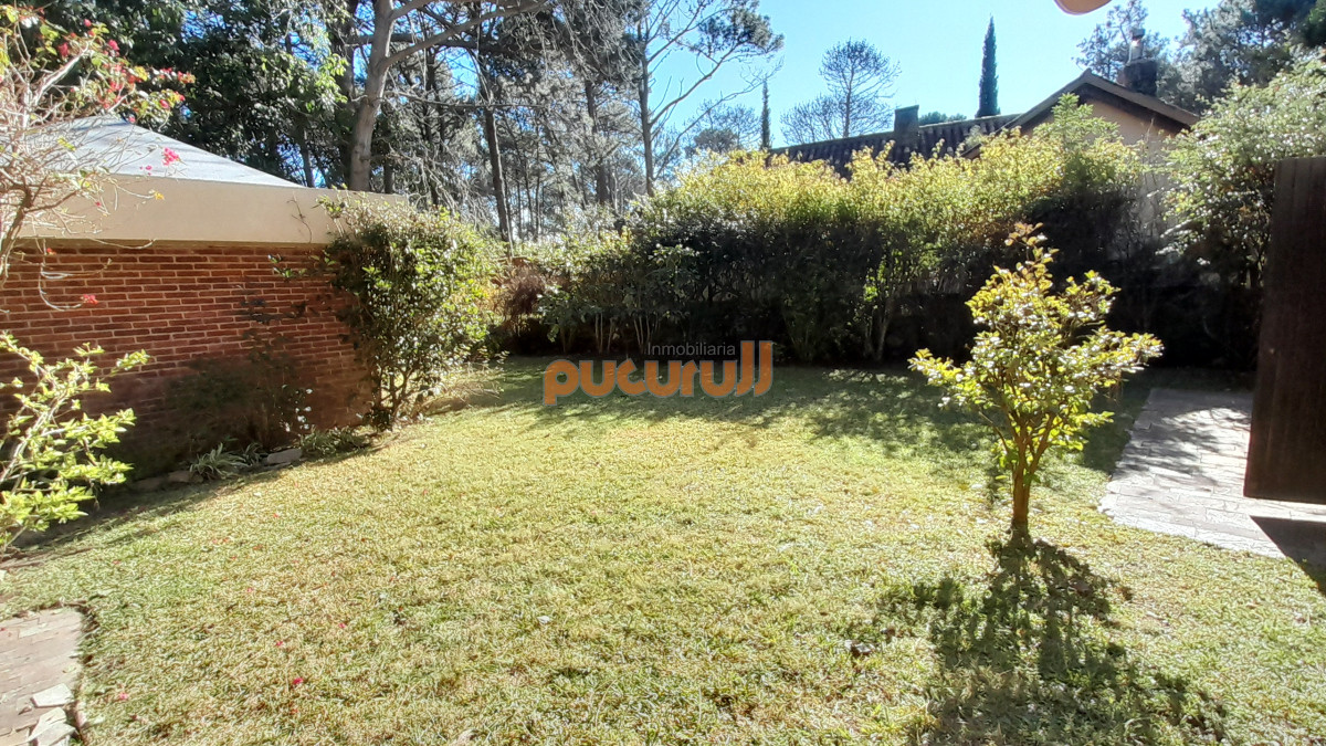 Casa ID.2204 - Excelente ubicación y entorno!