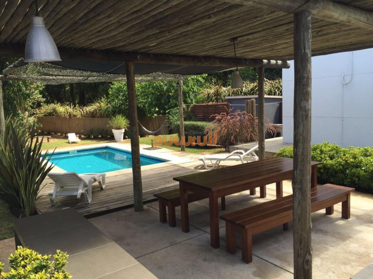 Casa ID.7 - Casa en Punta Ballena, Solanas