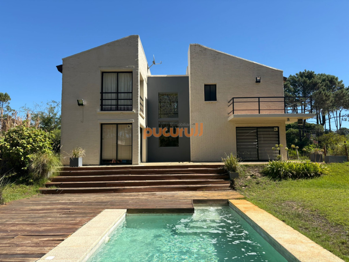 Casa ID.1983 - Excelente Ubicacion!!!