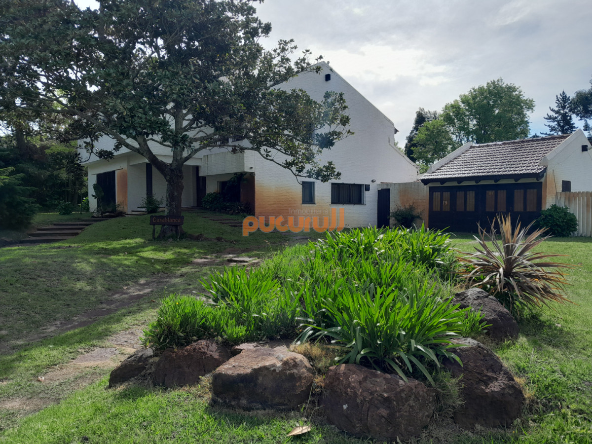 Casa ID.37 - Vende en exclusividad!!