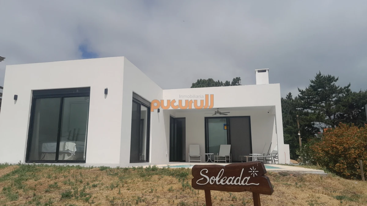 Casa ID.2462 - A pasos de la playa!!! 