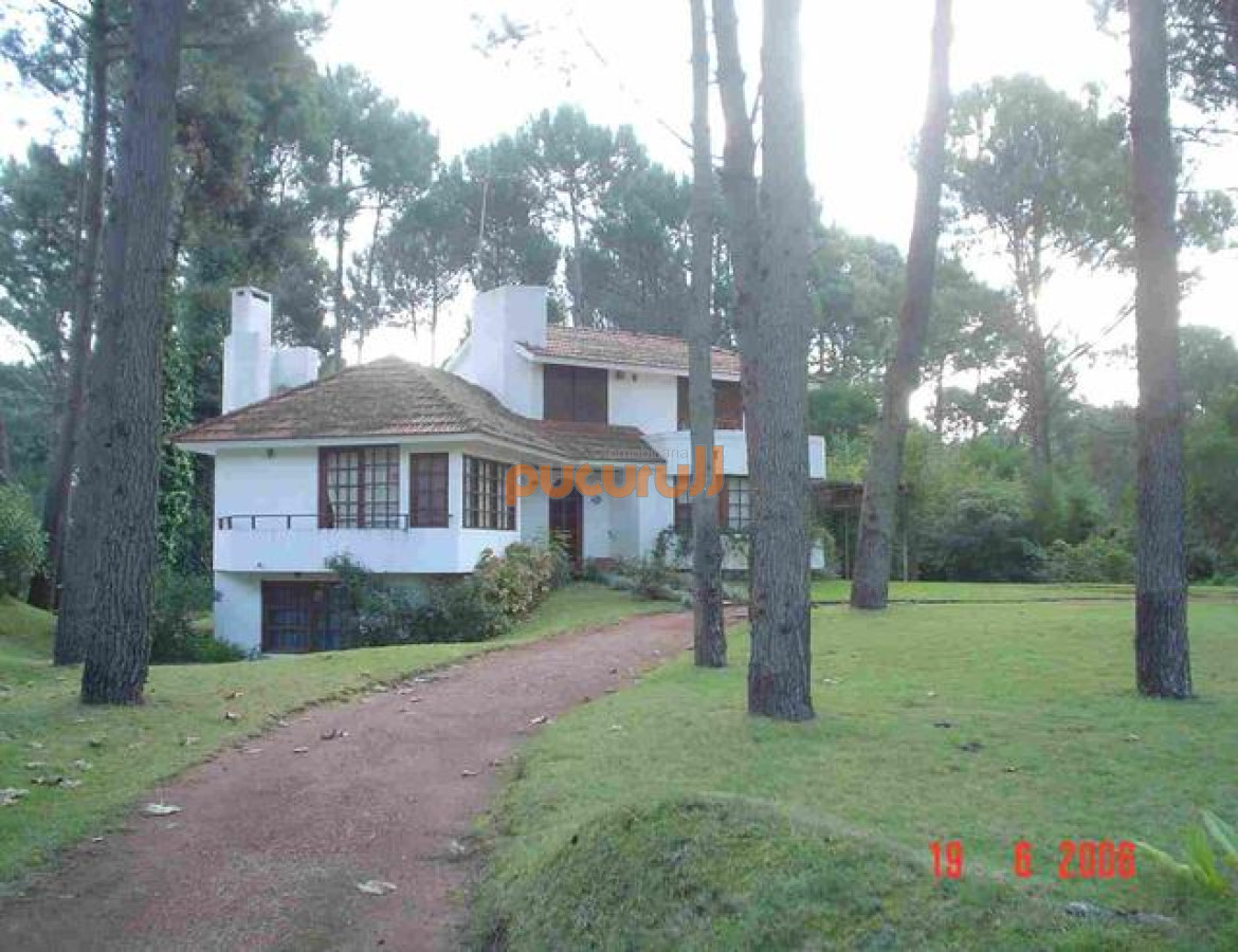 Casa ID.1879 - Casa en Punta Ballena, Portezuelo Bosque