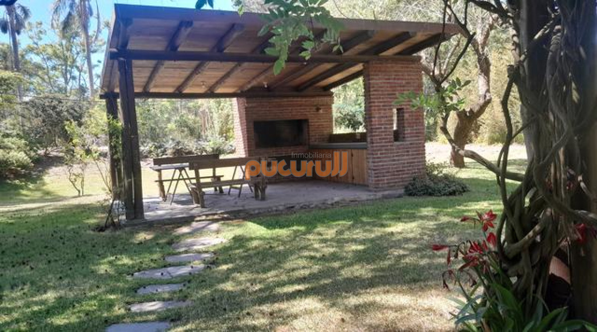 Casa ID.1148 - Muy cerca del Mar, calle muy tranquila, no queda otra así!