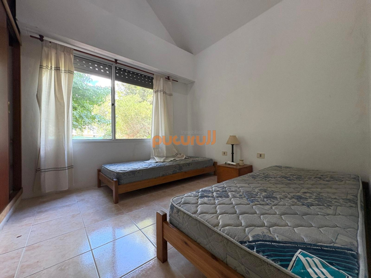 Casa ID.1662 - Gran terreno en muy buena ubicación y entorno!