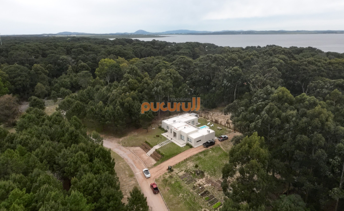 Casa ID.2354 - Excelente entorno!