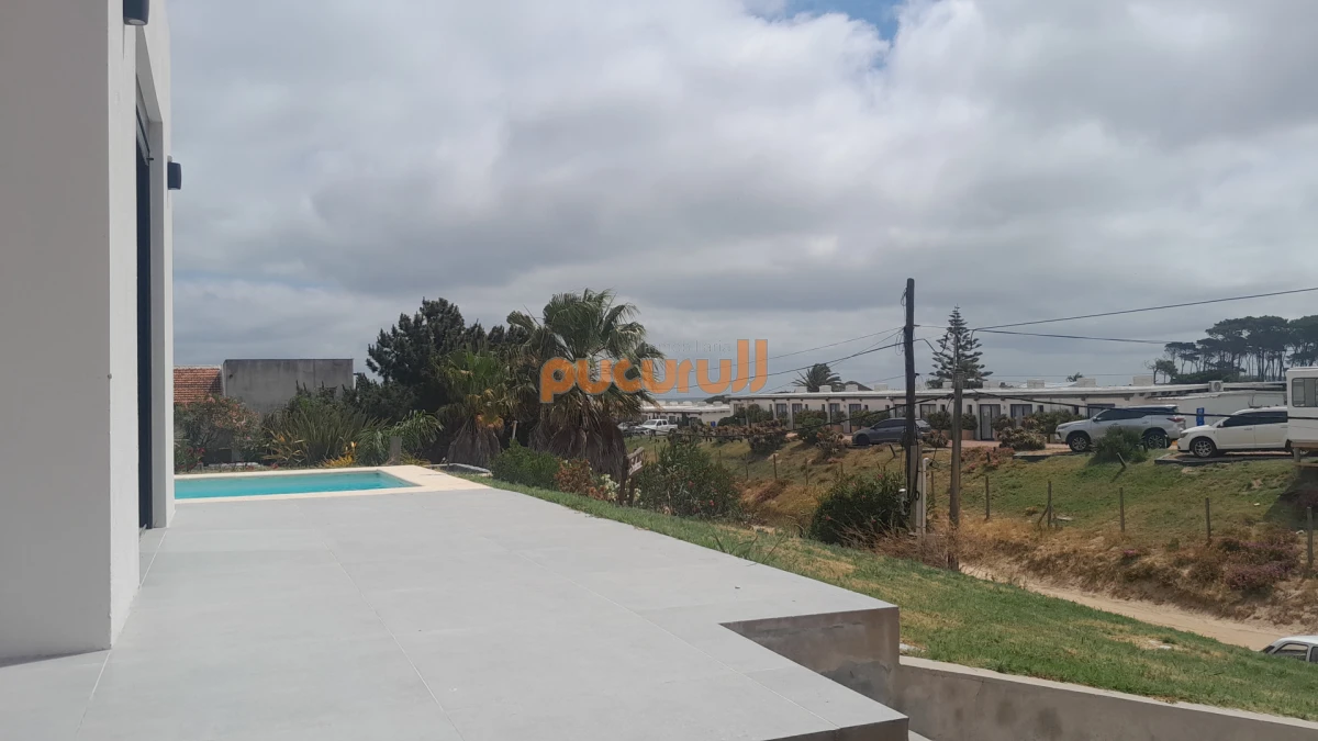 Casa ID.2462 - A pasos de la playa!!! 