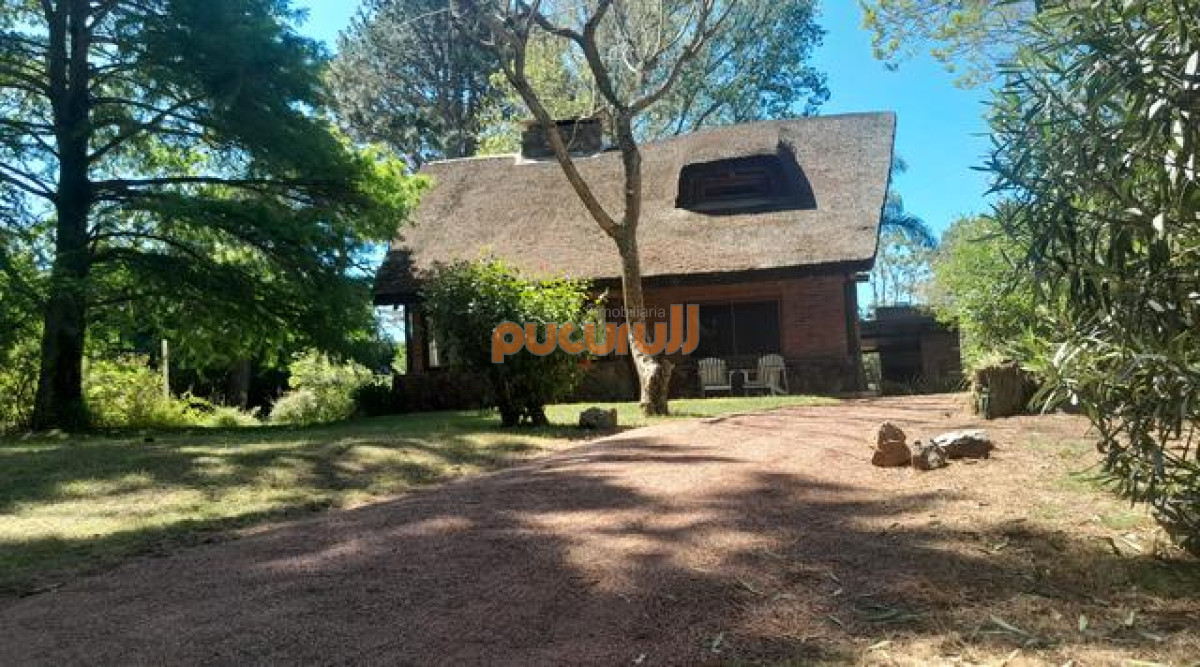 Casa ID.1148 - Muy cerca del Mar, calle muy tranquila, no queda otra así!