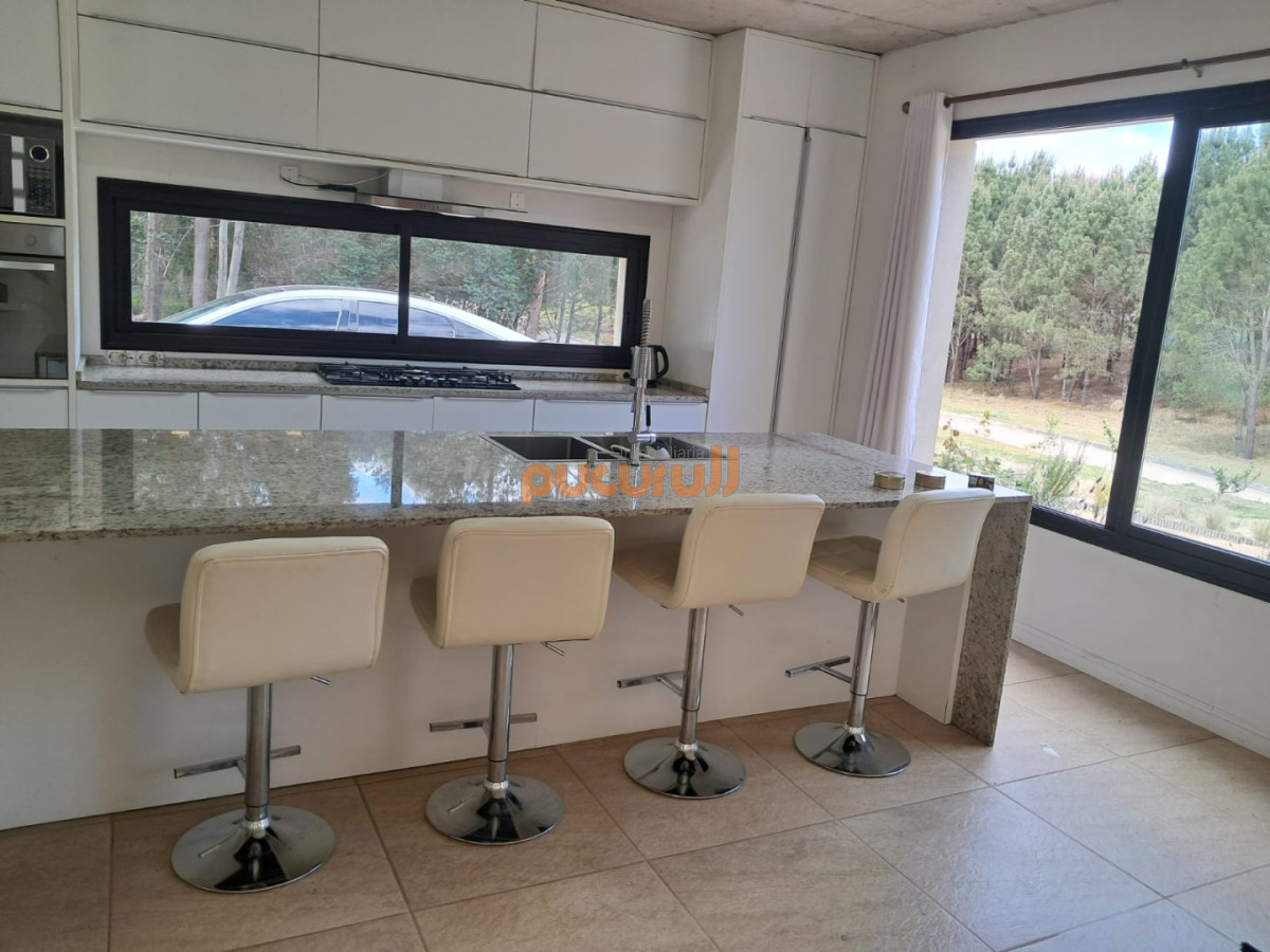 Casa ID.2354 - Excelente entorno!