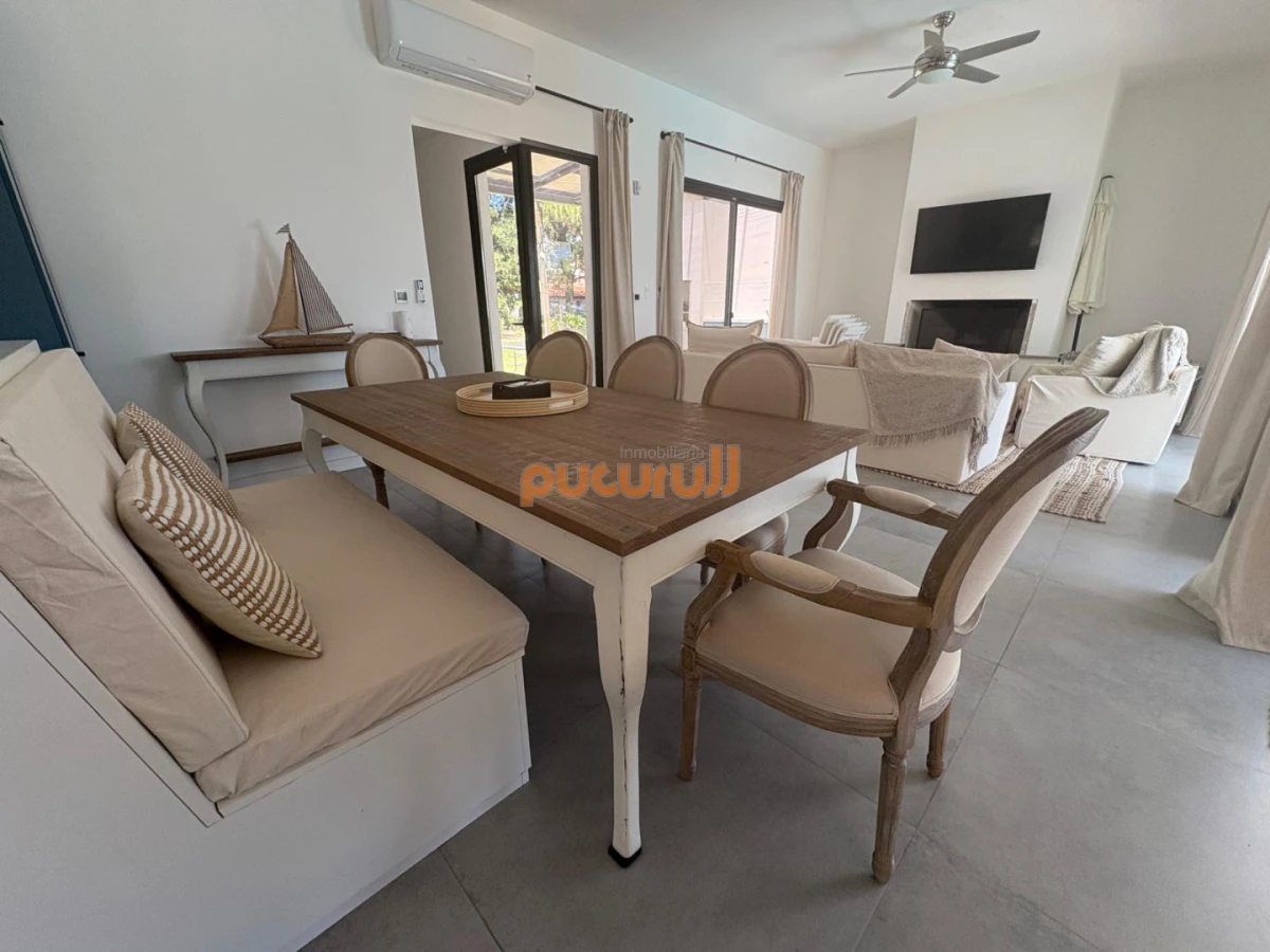 Casa ID.2462 - A pasos de la playa!!! 