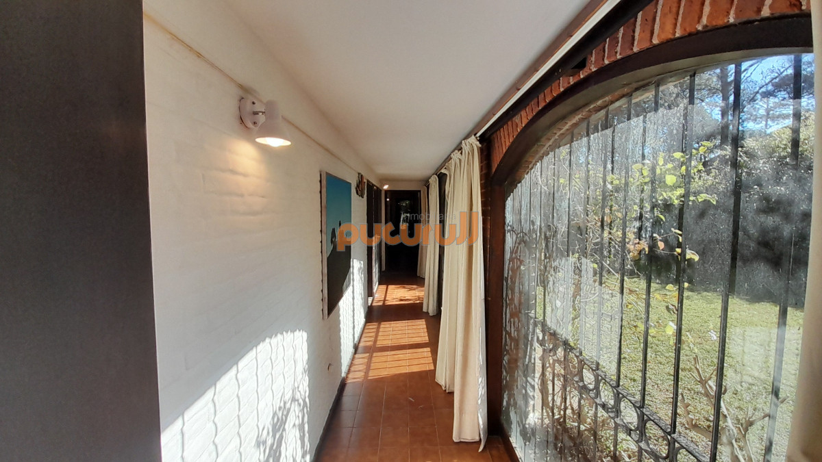 Casa ID.2204 - Excelente ubicación y entorno!