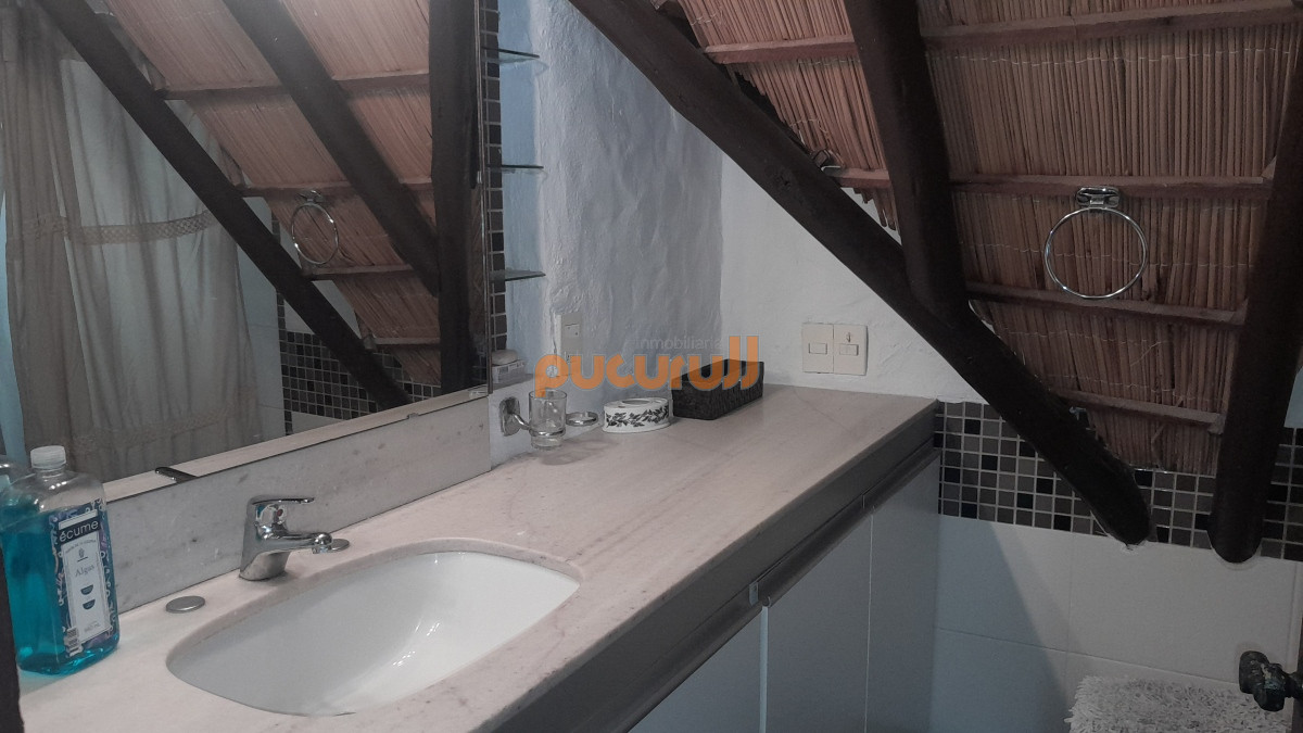 Casa ID.1862 - Directamente sobre la Laguna del sauce