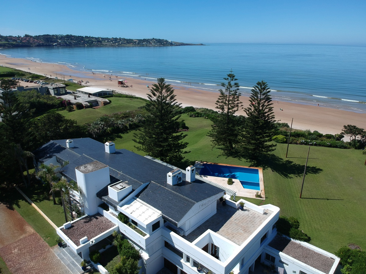 DIRECTAMENTE SOBRE EL MAR!