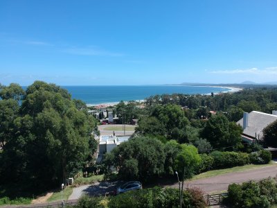 Excepcional ubicación con vista a la Puesta de Sol