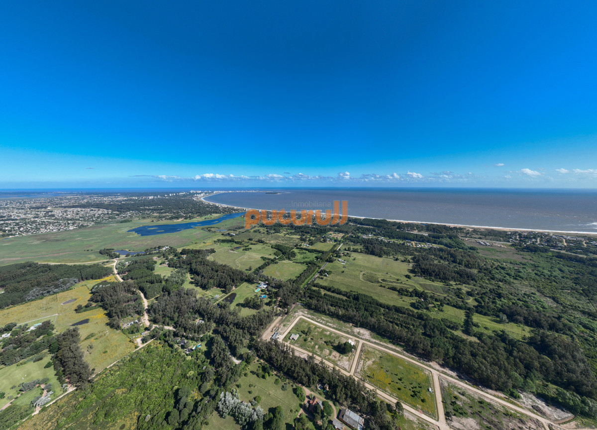 Terreno ID.2561 - La Martina: barrio privado.