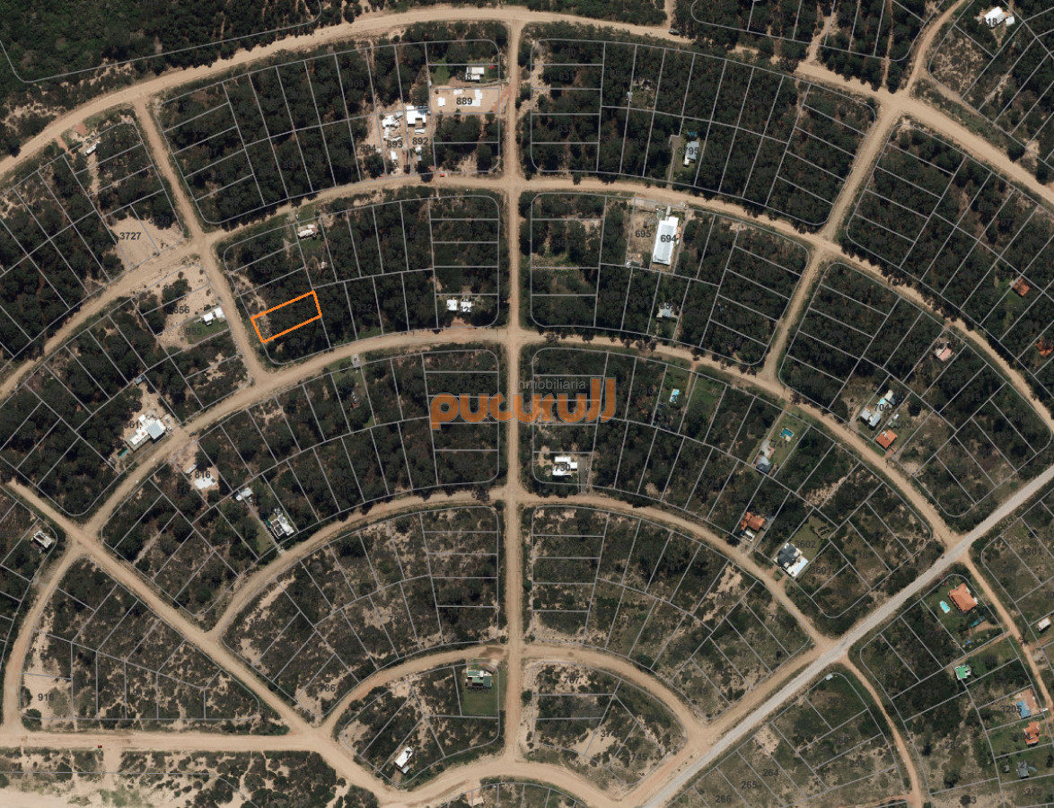 Terreno ID.2596 - Padron 835