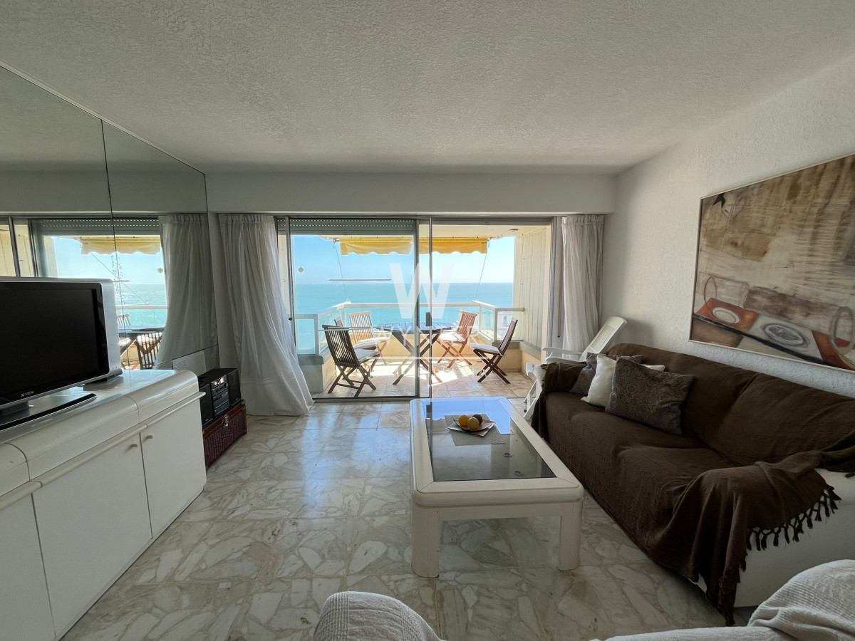 Piso alto con vista al mar - 3 dormitorios - WNT1317A