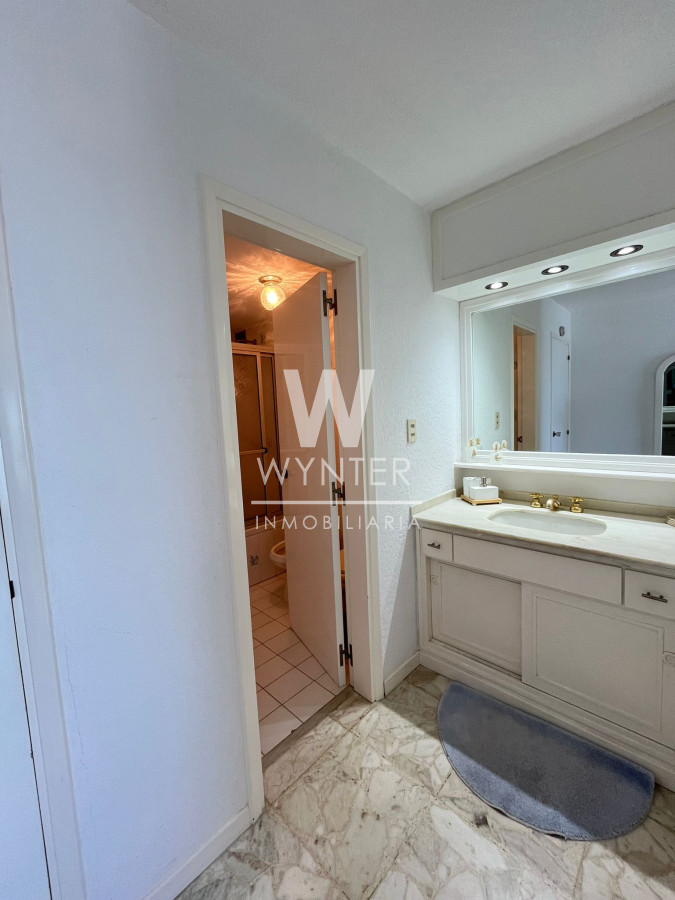 Apartamento ID.1317 - Piso alto con vista al mar - 3 dormitorios