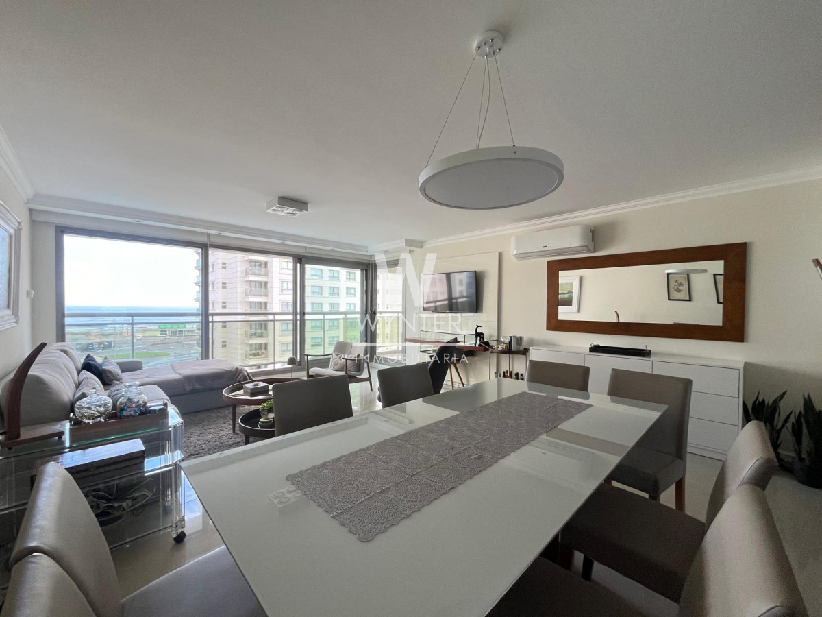 Apartamento ID.99 - Apartamento en venta con garage - 3 suites 