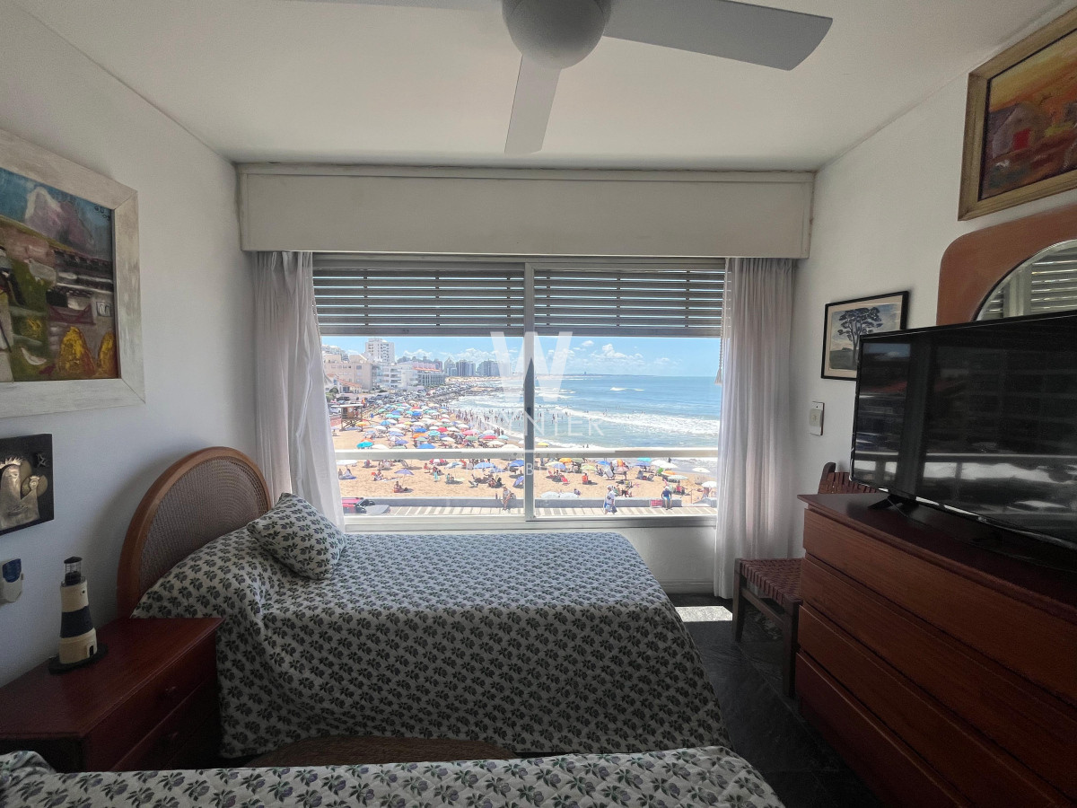 Apartamento ID.5443 - Apartamento en venta - Primera fila sobre el Emir