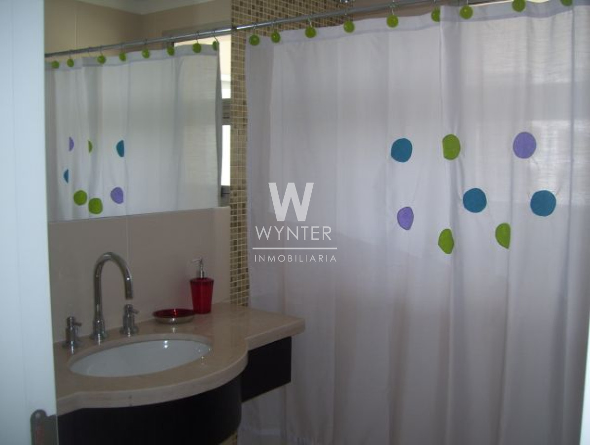 Apartamento ID.772 - Torre Lobos.  Primera fila, hermosa vista, 3 suites y dep.