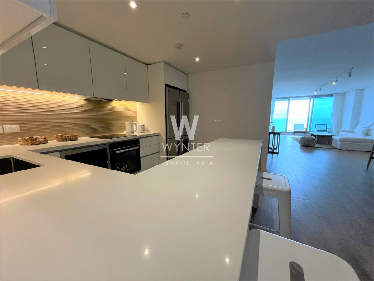Apartamento ID.4728 - Trump tower, 1 dorm + den en venta!!!