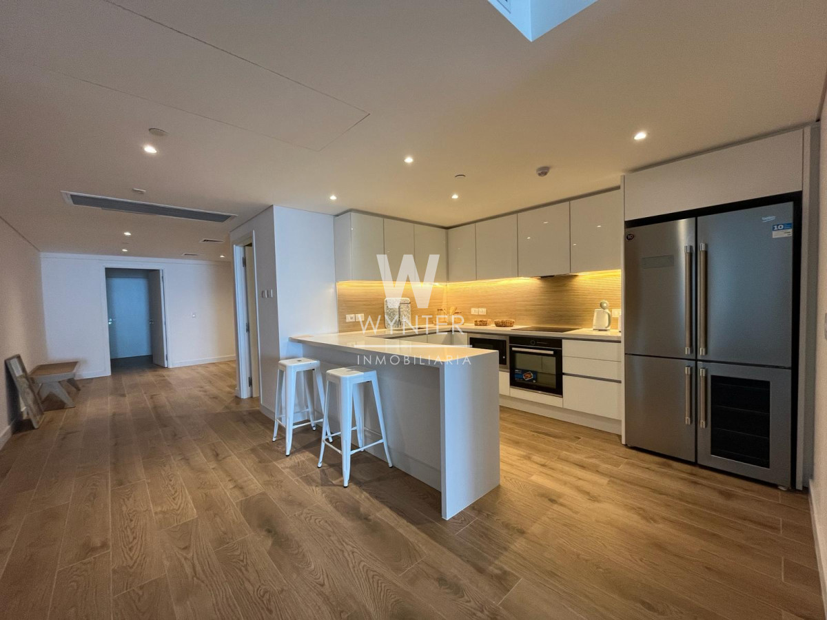 Apartamento ID.4728 - Trump tower, 1 dorm + den en venta!!!
