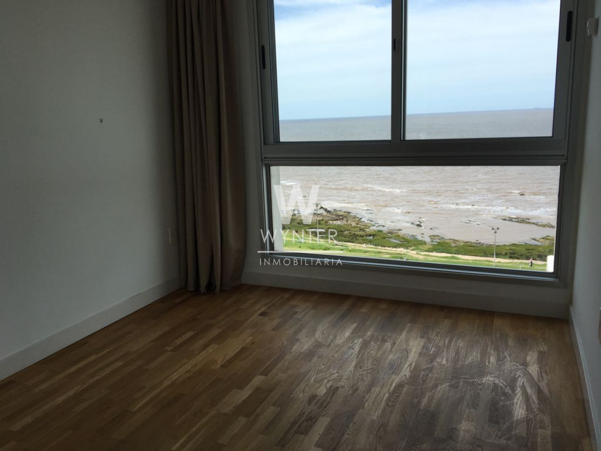 Apartamento ID.5179 - Venta, 3 dormitorios, Rambla 
