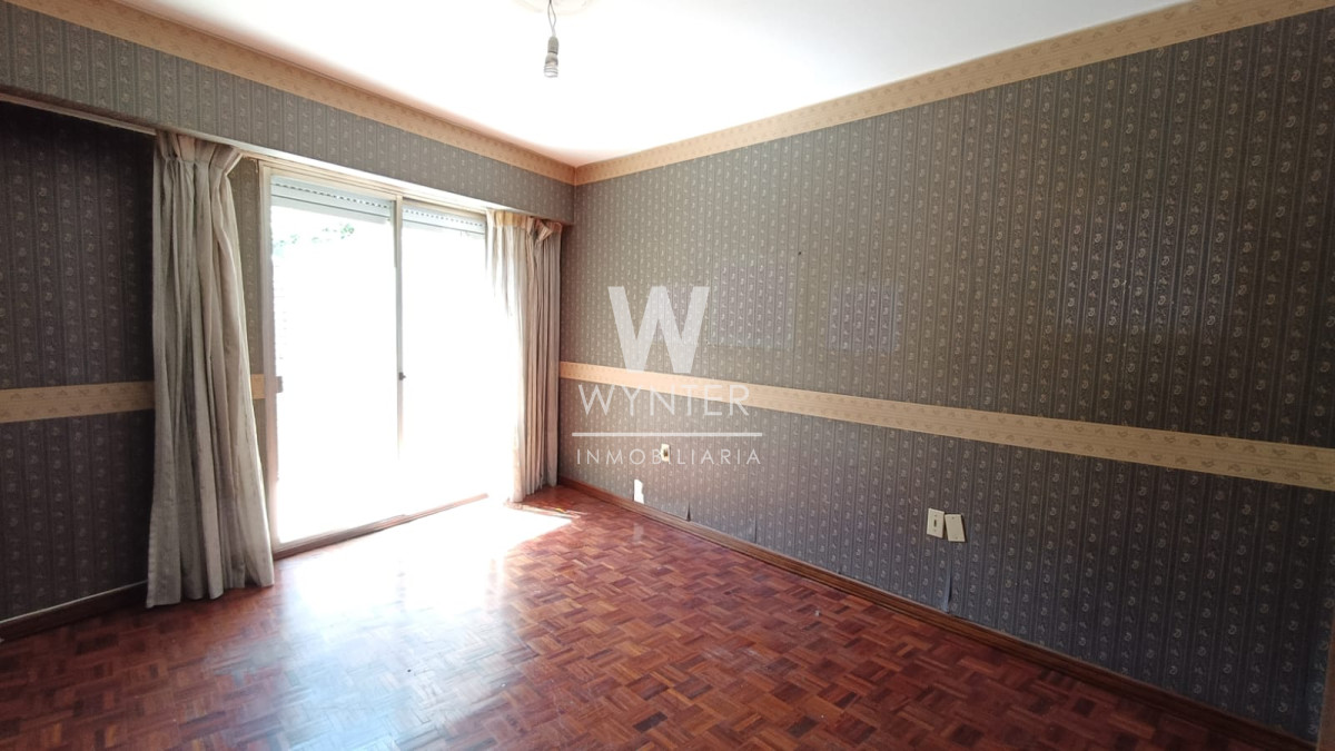 Apartamento ID.5266 - APARTAMENTO EN VENTA, RAMBLA GADNHI, 3 DORMITORIOS Y SERVICIO.