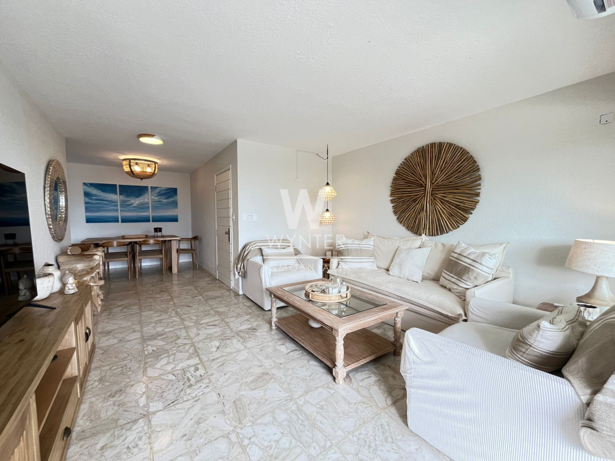 Apartamento ID.3602 - Alquiler temporal edificio Fragata Playa Mansa - 3 dormitorios