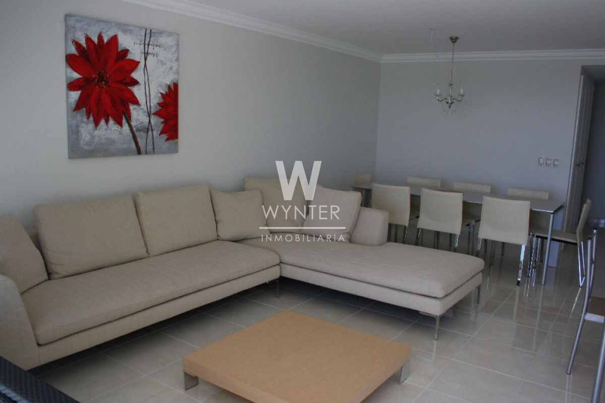 Apartamento ID.136 - Muy Linda Vista A Playa Mansa - 3 Suites