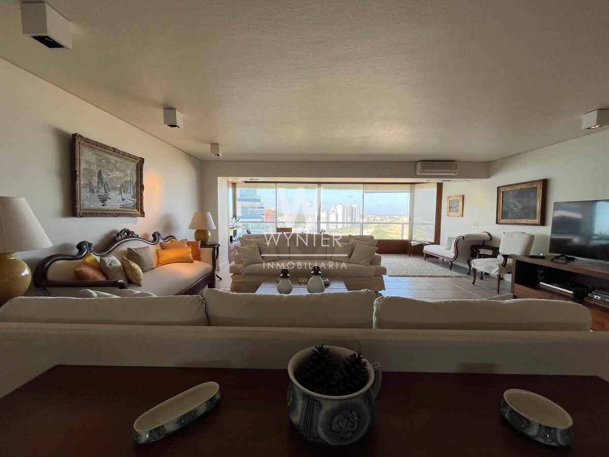 Apartamento ID.5252 - Apartamento en venta - excelente planta de 3 suite y dep. de servicio