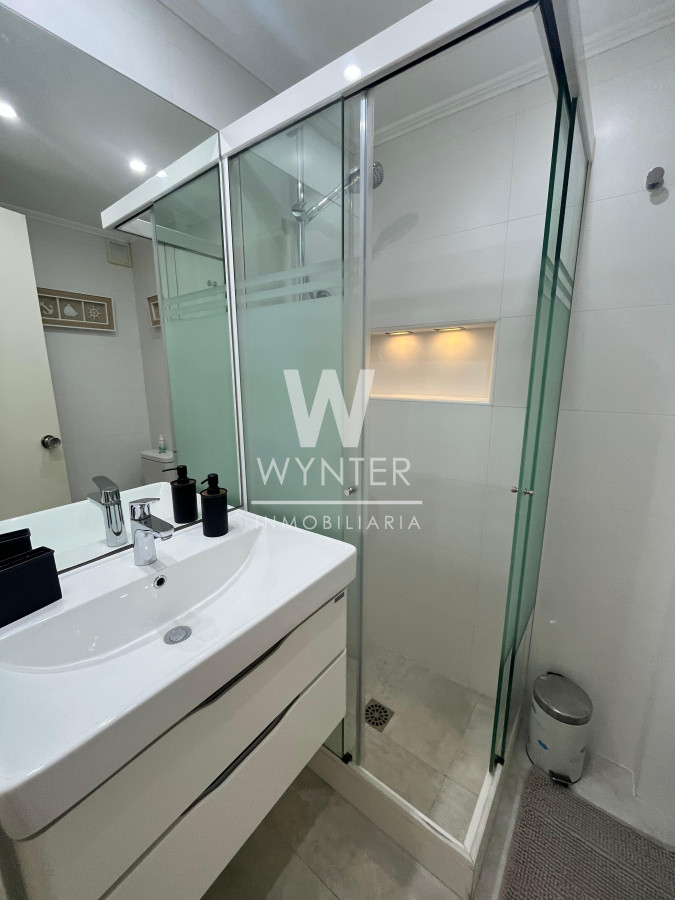 Apartamento ID.5333 - Apartamento en alquiler temporal en primera fila, playa mansa!!!