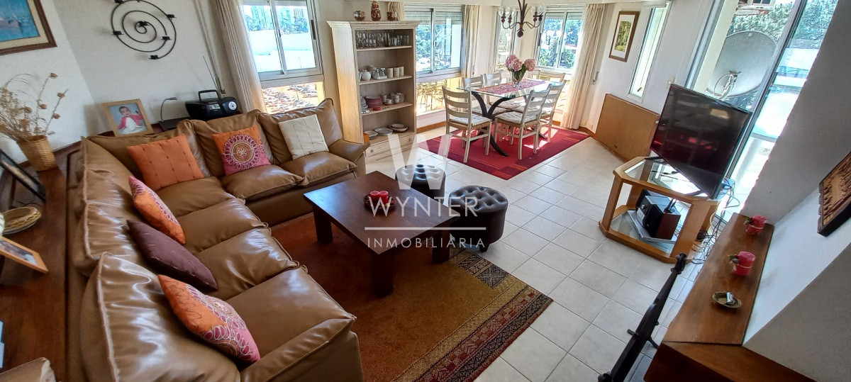 Apartamento ID.1456 - Av. Roosevelt - 2 dormitorios con parrillero y estufa a leña