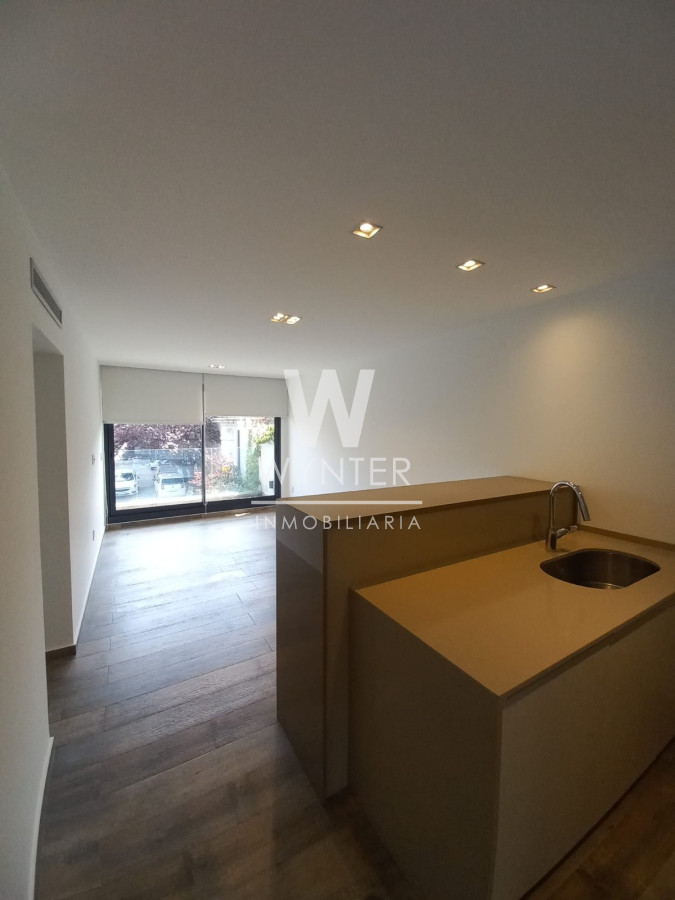 Apartamento ID.5340 - Edificio en venta, con renta, Pocitos 