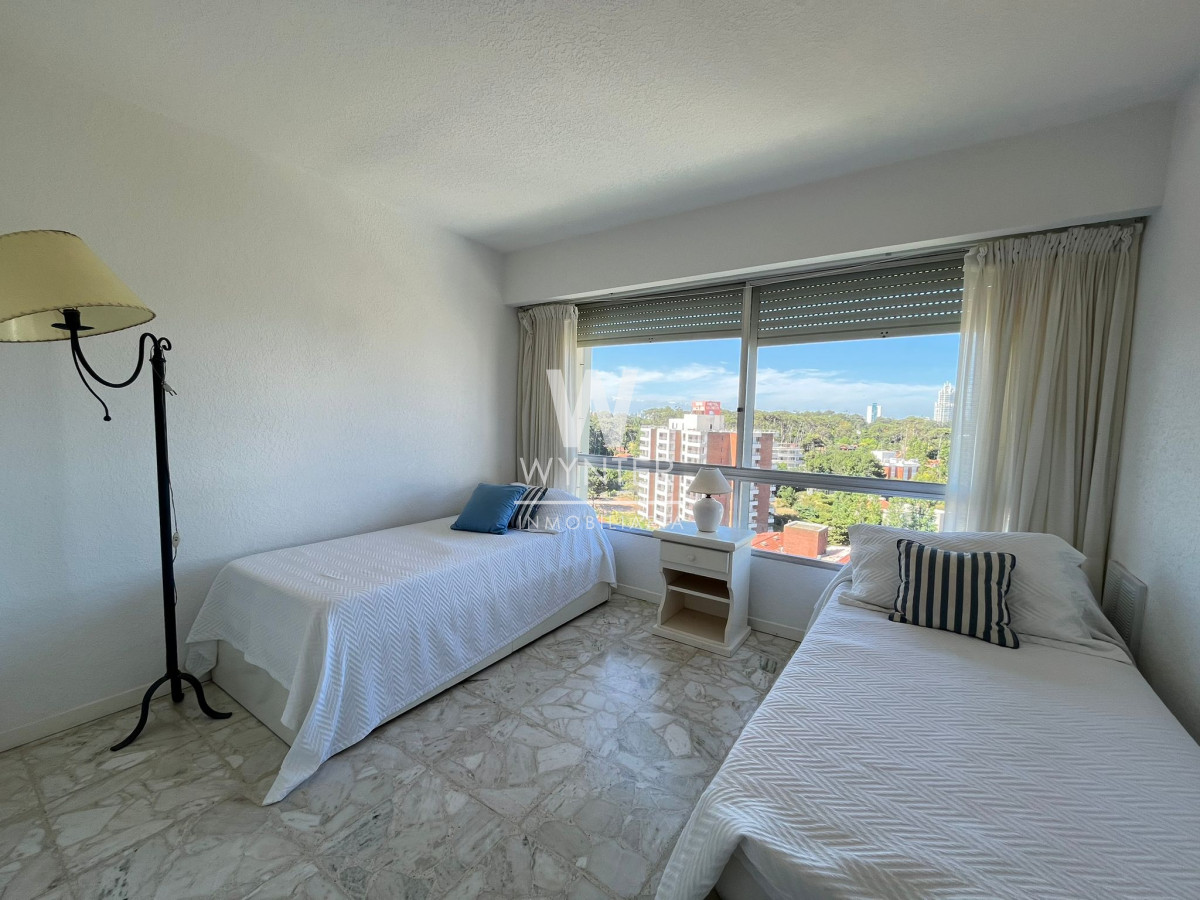 Apartamento ID.1317 - Piso alto con vista al mar - 3 dormitorios