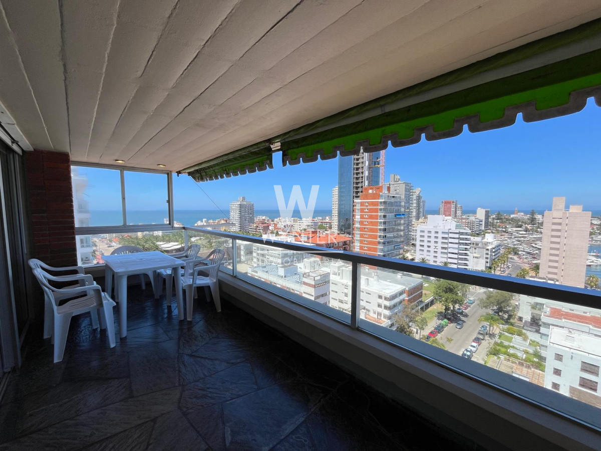 Apartamento ID.883 - Piso Alto A Pasos Del Puerto - 3 Dorm.