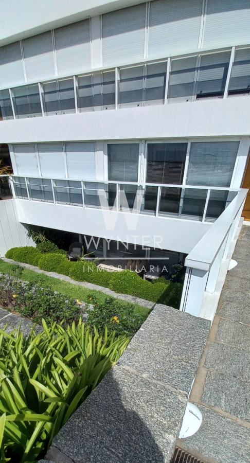 Apartamento ID.6158 - Apartamento en venta. Edificio Porto Scala frente al Puerto