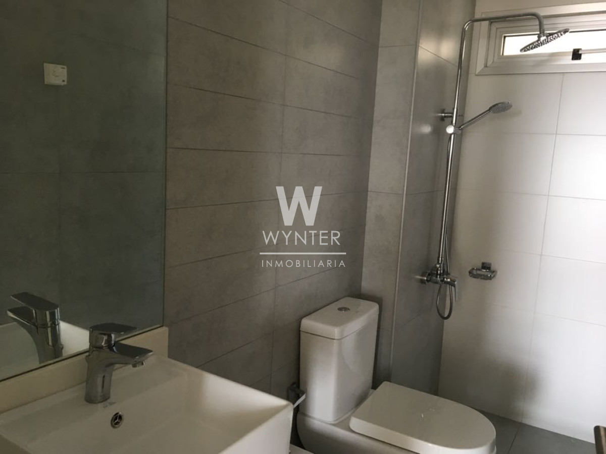 Apartamento ID.5179 - Venta, 3 dormitorios, Rambla 
