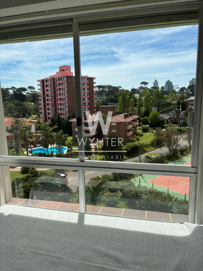 Apartamento ID.333 - Excelente Complejo - 3 dormitorios con vista al mar en edificio Fragata en alquiler