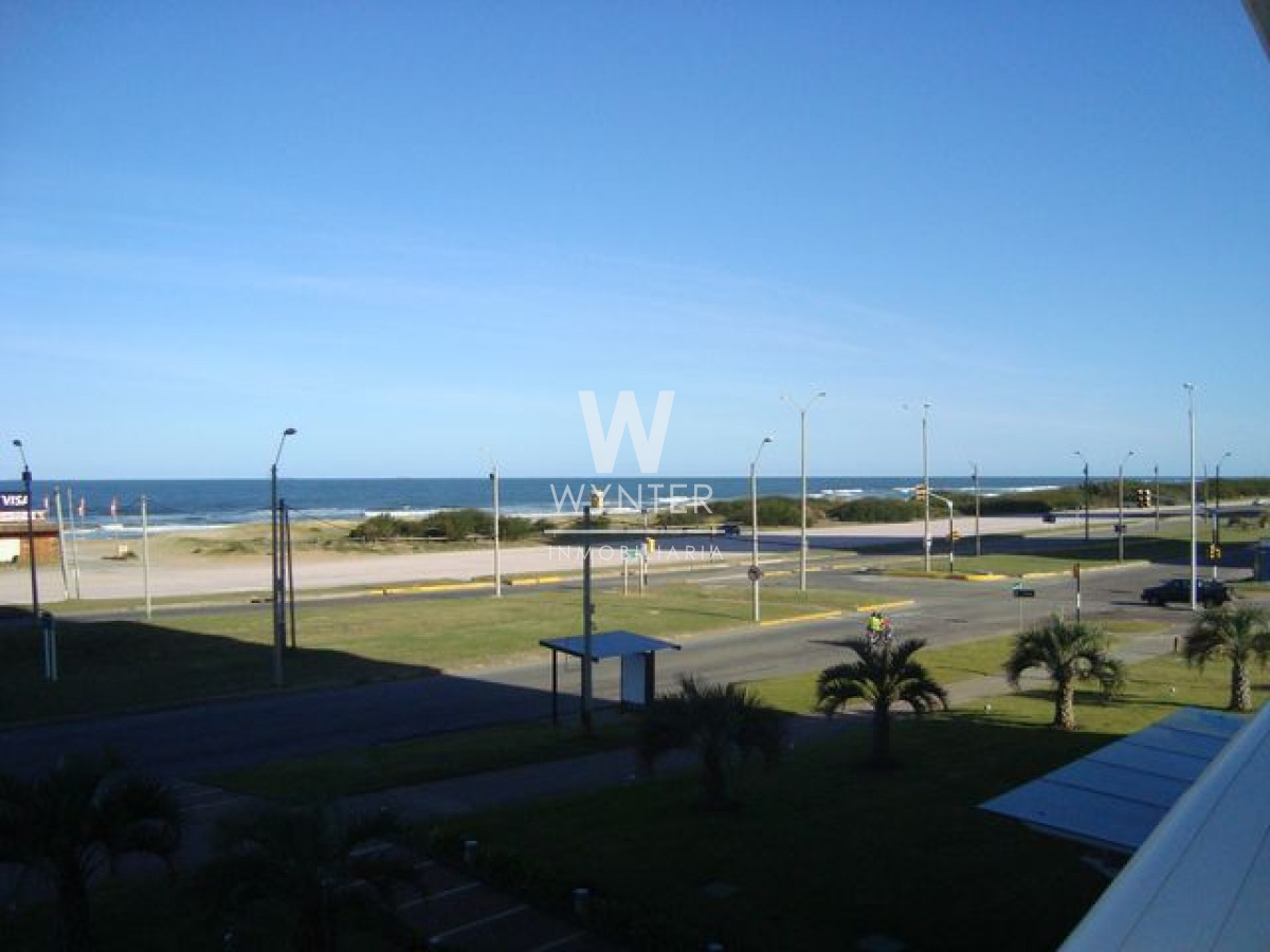 Apartamento ID.298 - Excelente Apartamento - 3 suites + dependencia de servicio