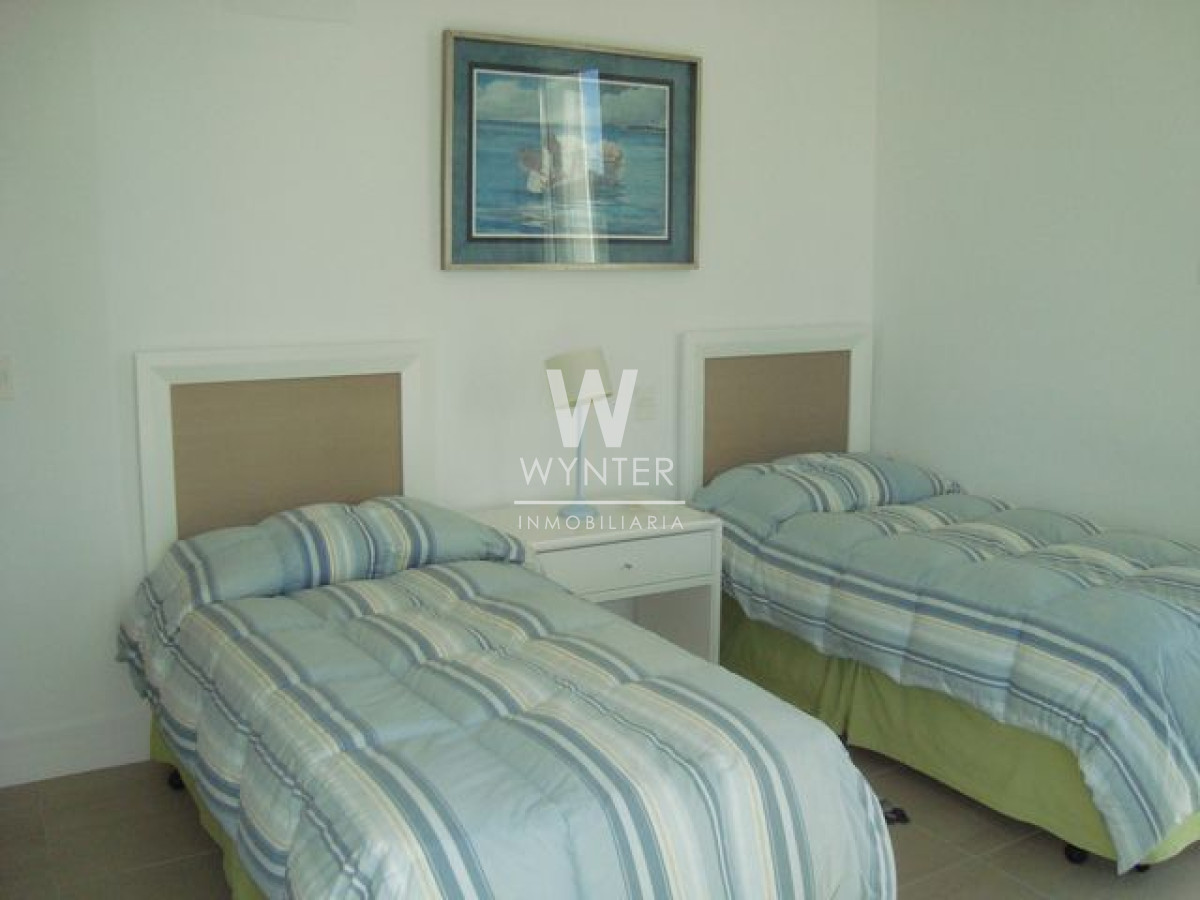 Apartamento ID.298 - Excelente Apartamento - 3 suites + dependencia de servicio