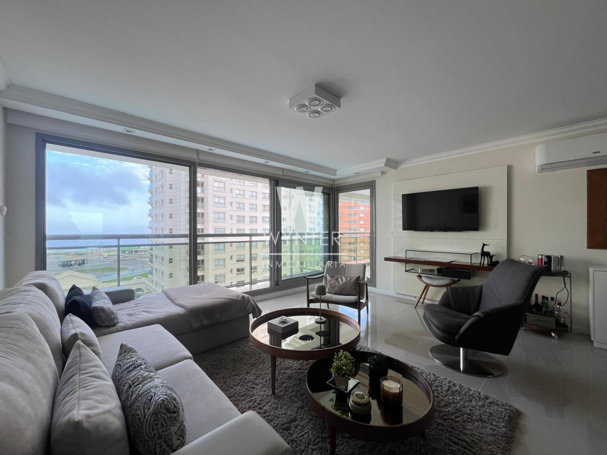 Apartamento ID.99 - Apartamento en venta con garage - 3 suites 